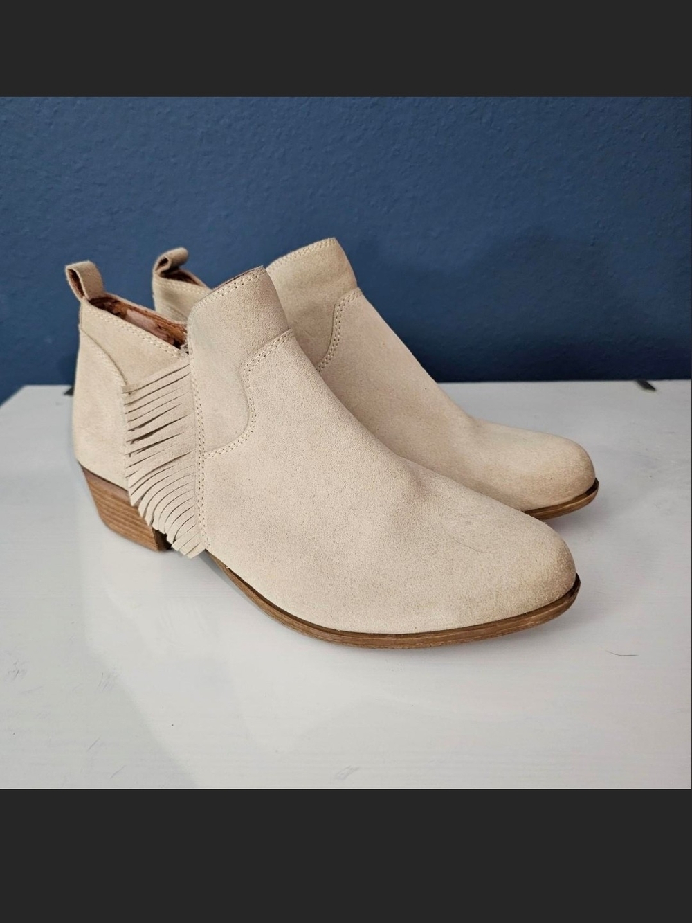 Lucky Brand Beige Suede Fringe Ankle Booties